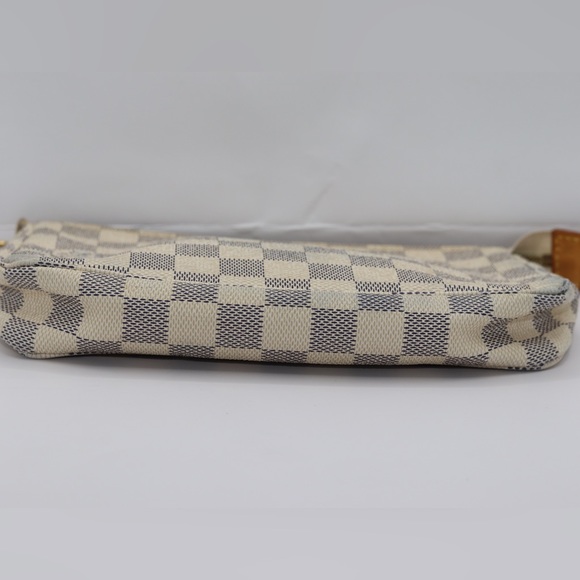 LOUIS VUITTON WHITE DAMIER AZUR POCHETTE ACCESSOIRES - Picture 9 of 15